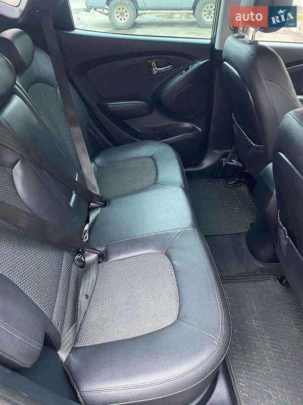 Позашляховик / Кросовер Hyundai ix35 2013 в Тернополі