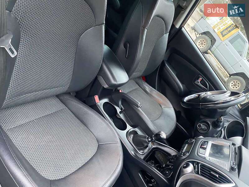 Позашляховик / Кросовер Hyundai ix35 2013 в Тернополі