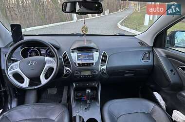 Внедорожник / Кроссовер Hyundai ix35 2012 в Черновцах