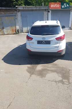 Позашляховик / Кросовер Hyundai ix35 2010 в Києві