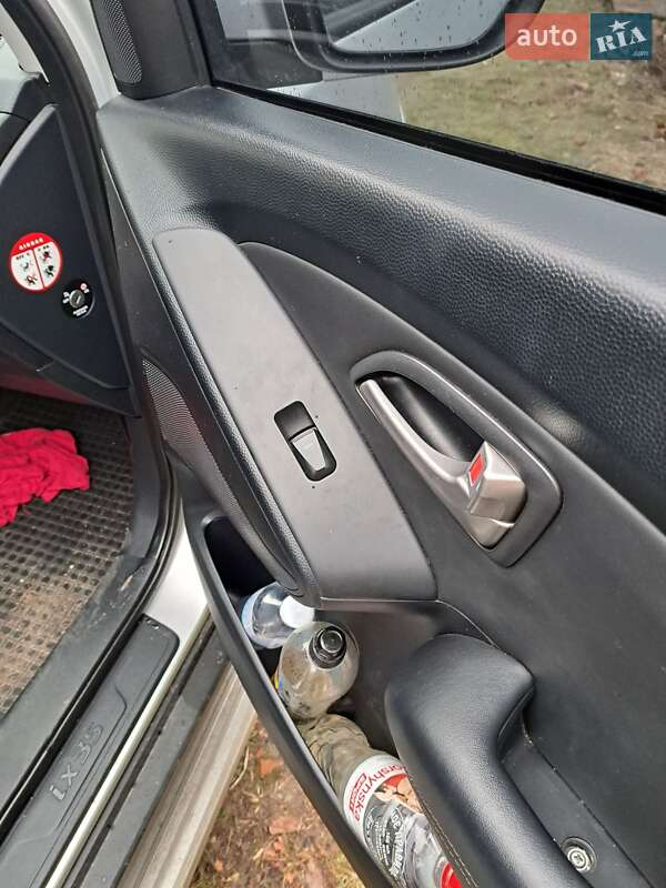 Позашляховик / Кросовер Hyundai ix35 2010 в Дніпрі
