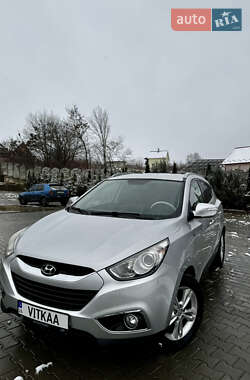 Позашляховик / Кросовер Hyundai ix35 2010 в Кіцмані