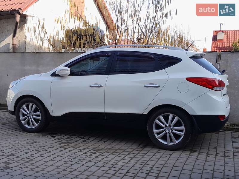 Внедорожник / Кроссовер Hyundai ix35 2010 в Одессе