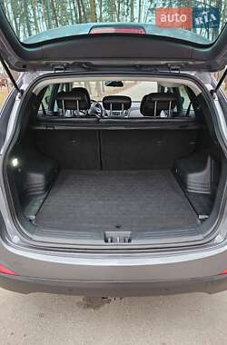Позашляховик / Кросовер Hyundai ix35 2011 в 