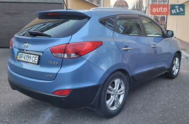 Внедорожник / Кроссовер Hyundai ix35 2011 в 