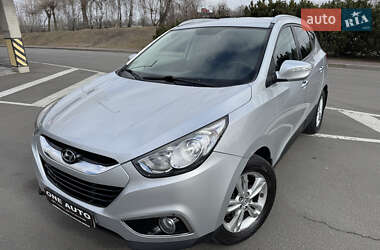 Позашляховик / Кросовер Hyundai ix35 2011 в 