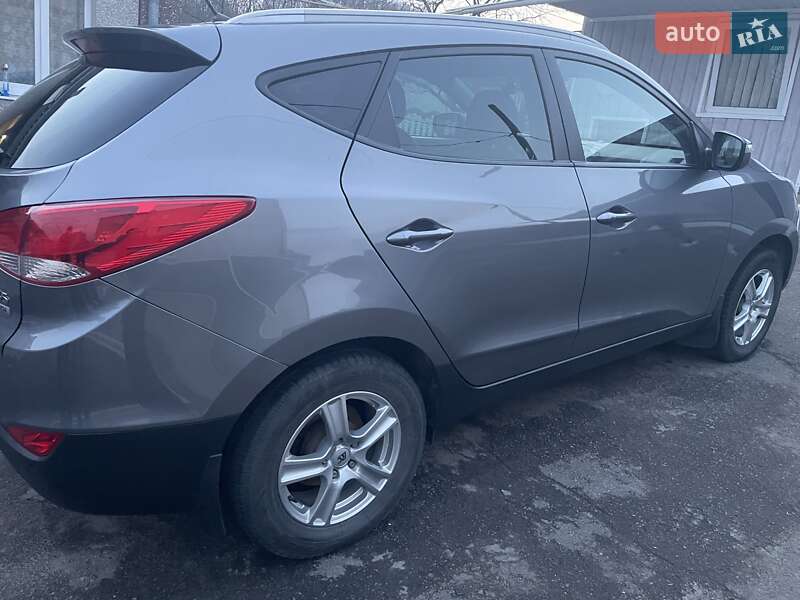 Позашляховик / Кросовер Hyundai ix35 2012 в Тернополі