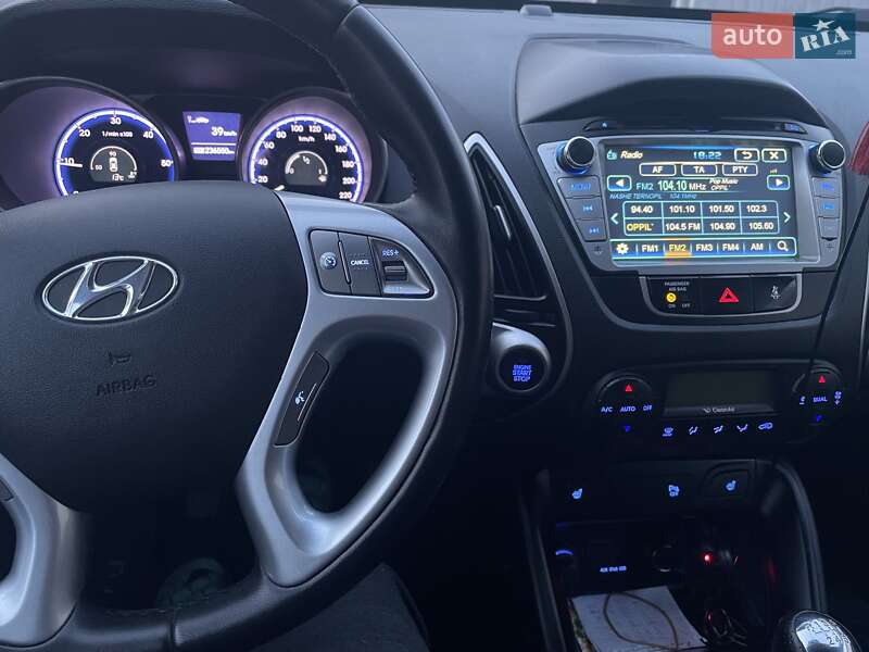 Позашляховик / Кросовер Hyundai ix35 2012 в Тернополі