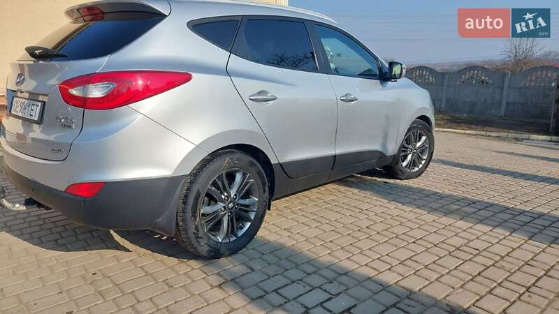 Внедорожник / Кроссовер Hyundai ix35 2013 в Черновцах