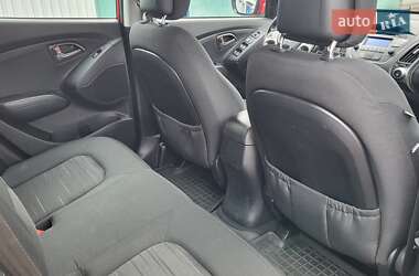 Позашляховик / Кросовер Hyundai ix35 2013 в 