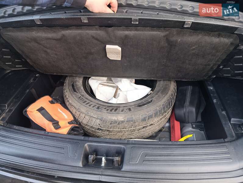 Позашляховик / Кросовер Hyundai ix35 2012 в Нововолинську