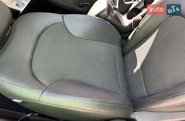 Позашляховик / Кросовер Hyundai ix35 2015 в Івано-Франківську