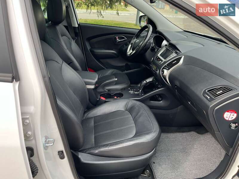 Внедорожник / Кроссовер Hyundai ix35 2011 в Луцке