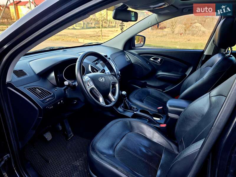 Внедорожник / Кроссовер Hyundai ix35 2010 в Самборе фото 10 Внедорожник / Кроссовер Hyundai ix35 2010 в Самборе