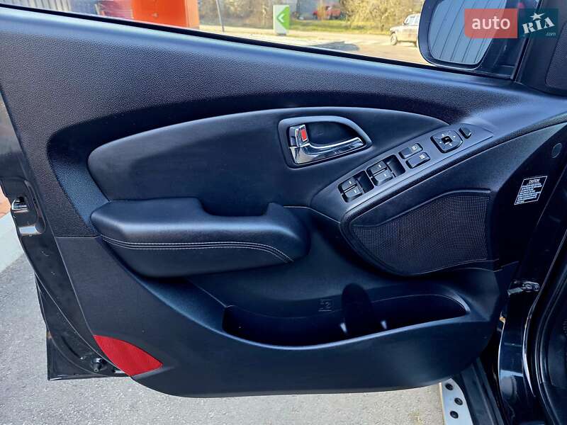 Внедорожник / Кроссовер Hyundai ix35 2010 в Самборе фото 17 Внедорожник / Кроссовер Hyundai ix35 2010 в Самборе