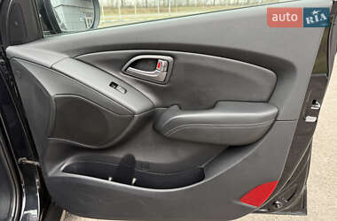Внедорожник / Кроссовер Hyundai ix35 2014 в 