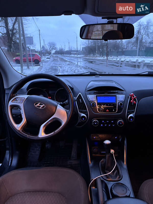 Позашляховик / Кросовер Hyundai ix35 2011 в Києві