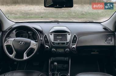 Позашляховик / Кросовер Hyundai ix35 2010 в 