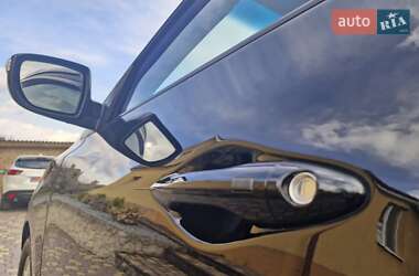 Внедорожник / Кроссовер Hyundai ix35 2012 в 