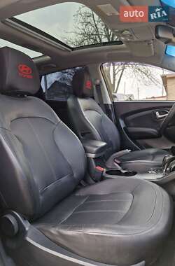 Внедорожник / Кроссовер Hyundai ix35 2012 в 