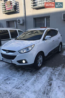 Позашляховик / Кросовер Hyundai ix35 2013 в 
