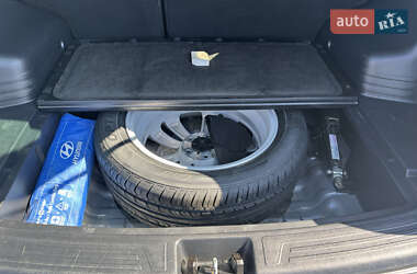 Позашляховик / Кросовер Hyundai ix35 2013 в 