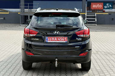 Позашляховик / Кросовер Hyundai ix35 2013 в 