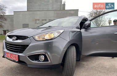 Внедорожник / Кроссовер Hyundai ix35 2013 в 