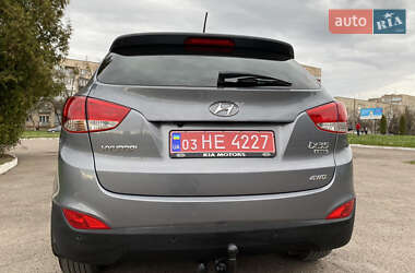 Внедорожник / Кроссовер Hyundai ix35 2013 в 
