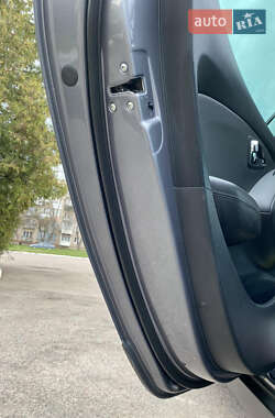 Внедорожник / Кроссовер Hyundai ix35 2013 в 