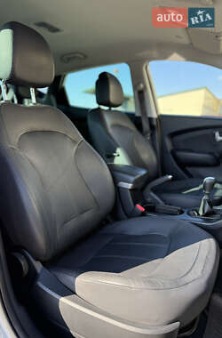 Внедорожник / Кроссовер Hyundai ix35 2011 в 
