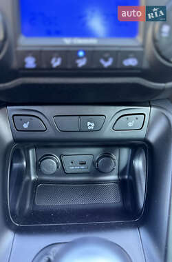 Внедорожник / Кроссовер Hyundai ix35 2011 в 
