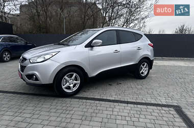 Внедорожник / Кроссовер Hyundai ix35 2011 в 