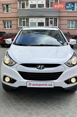 Внедорожник / Кроссовер Hyundai ix35 2013 в 