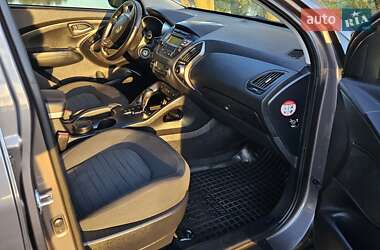 Внедорожник / Кроссовер Hyundai ix35 2013 в 