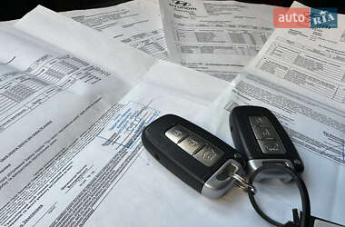 Внедорожник / Кроссовер Hyundai ix35 2010 в 