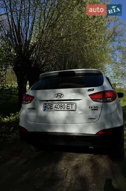 Внедорожник / Кроссовер Hyundai ix35 2010 в 