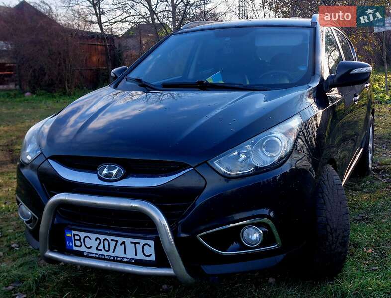 Позашляховик / Кросовер Hyundai ix35 2010 в Кам'янці-Бузькій