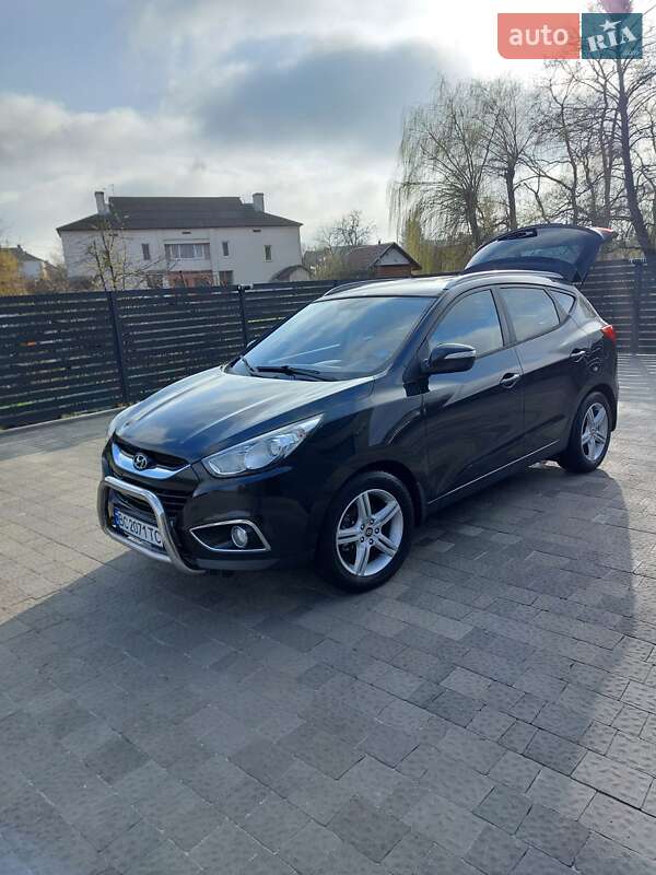 Позашляховик / Кросовер Hyundai ix35 2010 в Кам'янці-Бузькій