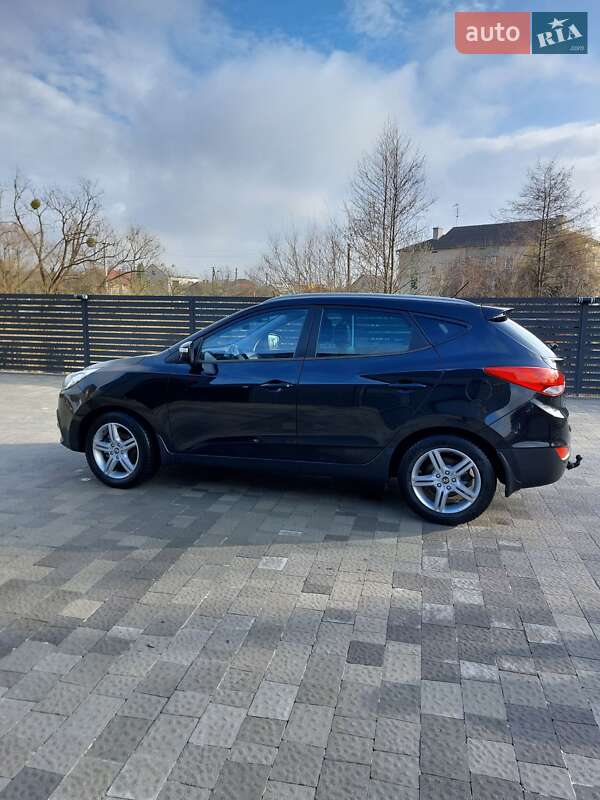 Позашляховик / Кросовер Hyundai ix35 2010 в Кам'янці-Бузькій