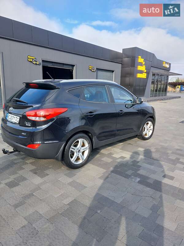 Позашляховик / Кросовер Hyundai ix35 2010 в Кам'янці-Бузькій