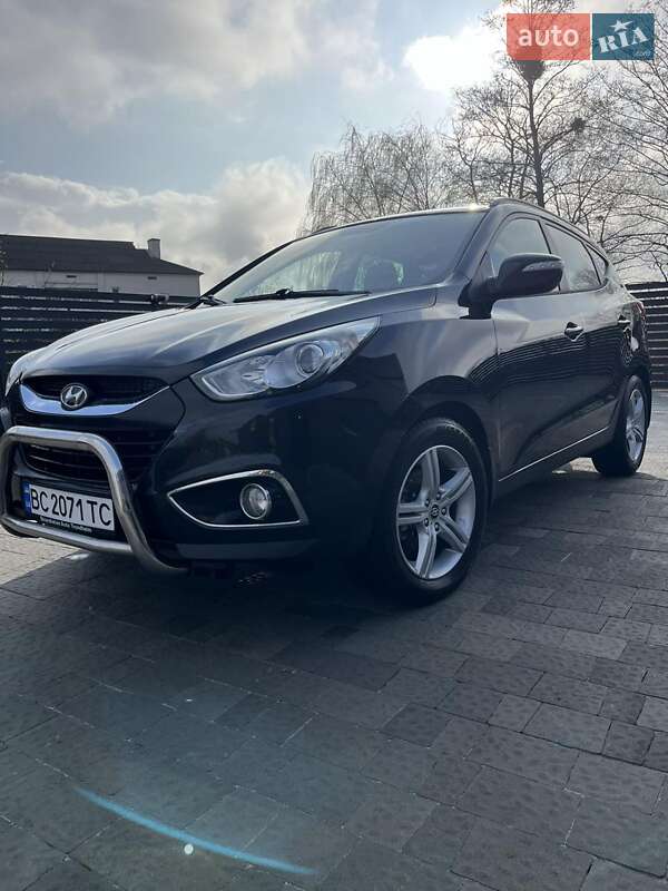 Позашляховик / Кросовер Hyundai ix35 2010 в Кам'янці-Бузькій