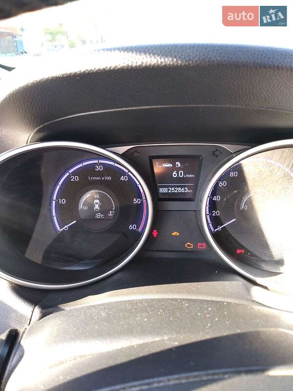 Позашляховик / Кросовер Hyundai ix35 2011 в Калуші