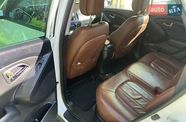 Позашляховик / Кросовер Hyundai ix35 2010 в 