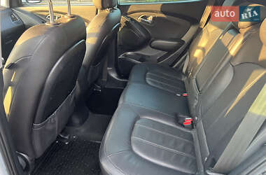 Позашляховик / Кросовер Hyundai ix35 2011 в 
