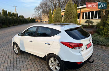 Позашляховик / Кросовер Hyundai ix35 2011 в 