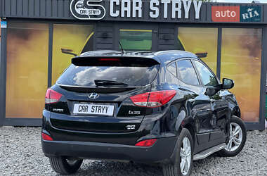 Позашляховик / Кросовер Hyundai ix35 2011 в 