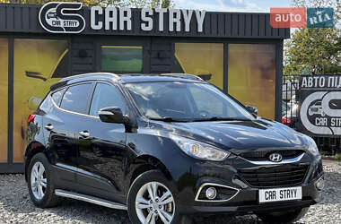 Позашляховик / Кросовер Hyundai ix35 2011 в 