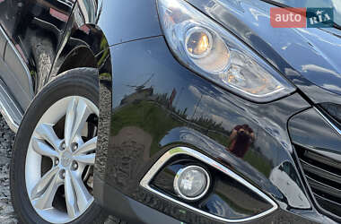 Позашляховик / Кросовер Hyundai ix35 2011 в 