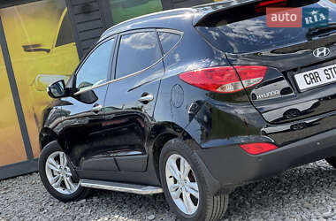 Позашляховик / Кросовер Hyundai ix35 2011 в 